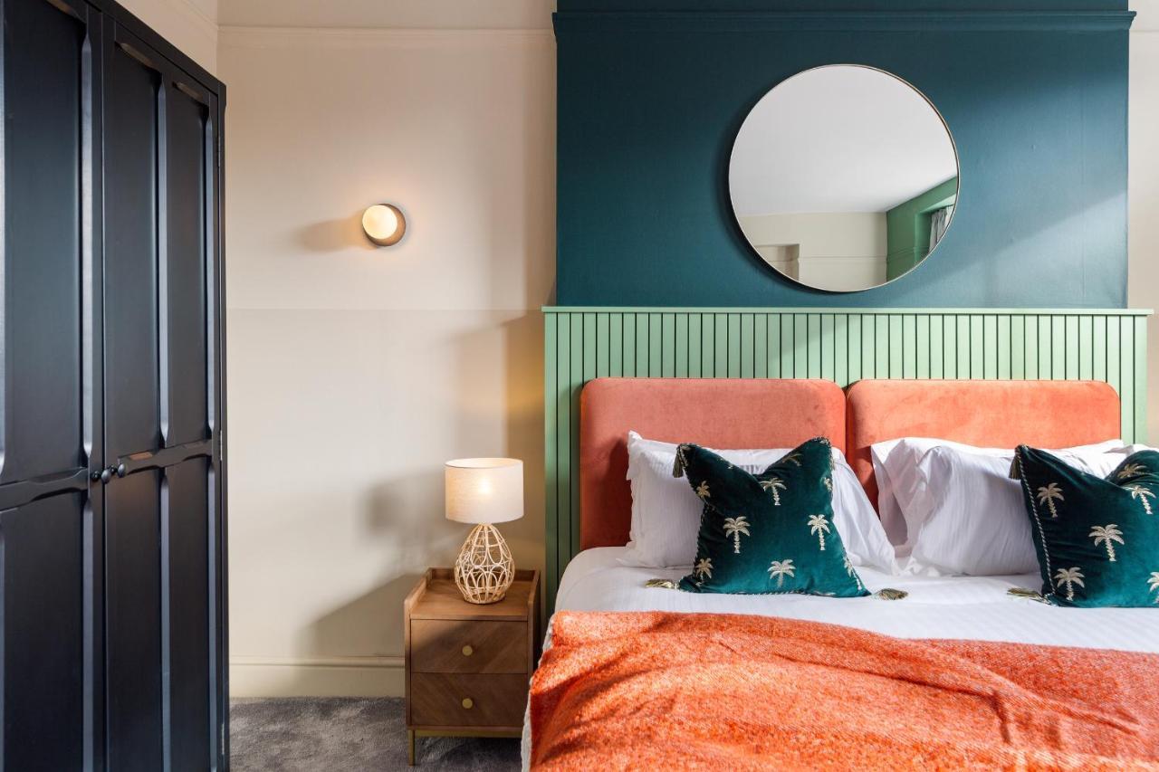 Your I Clifton House Apartment