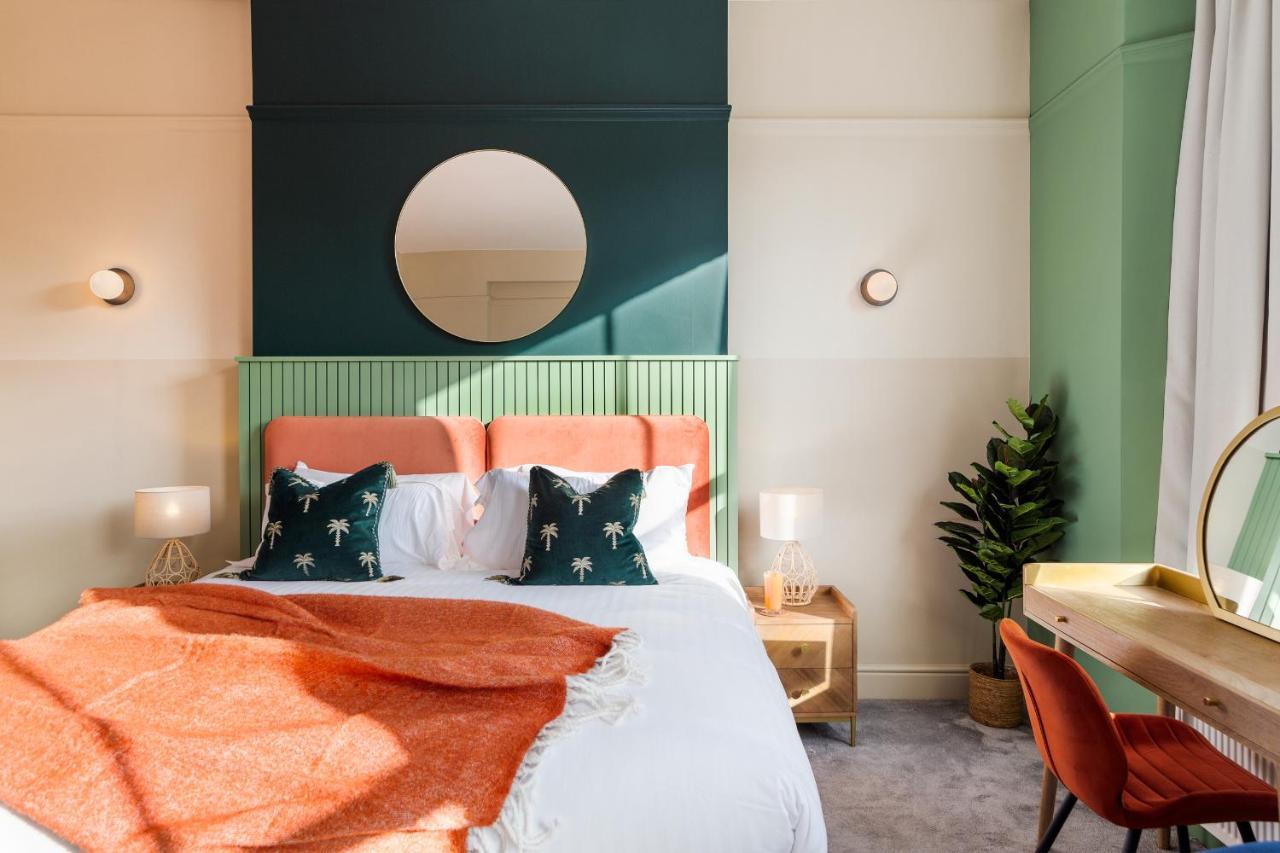 Your I Clifton House Bristol