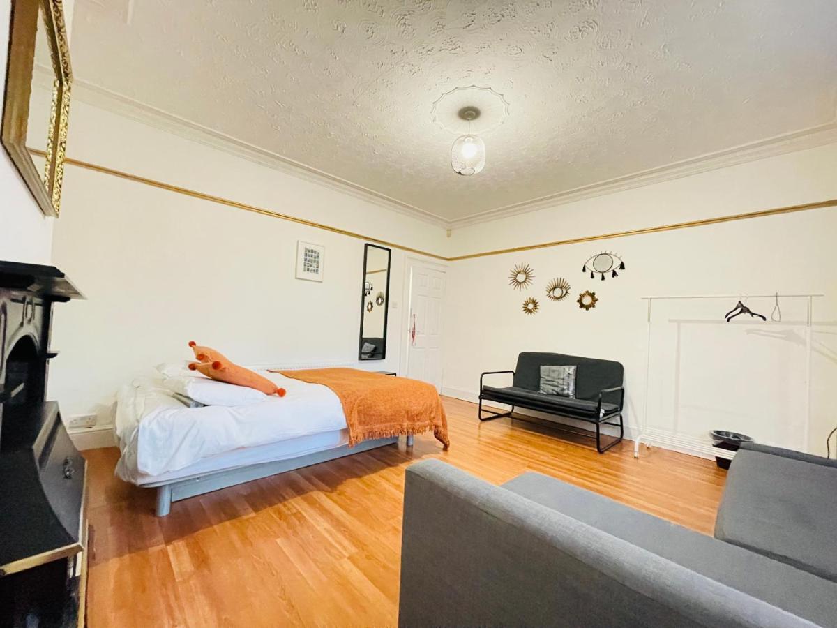 Fishponds Guest house *