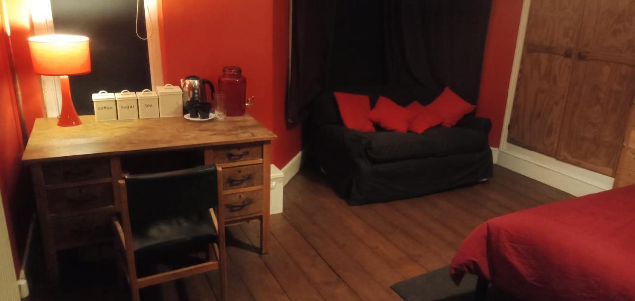 Fernleigh Homestay * Bristol