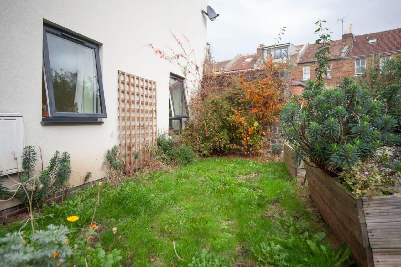 Special 3 Bedroom Townhouse With Parking In Holiday home
