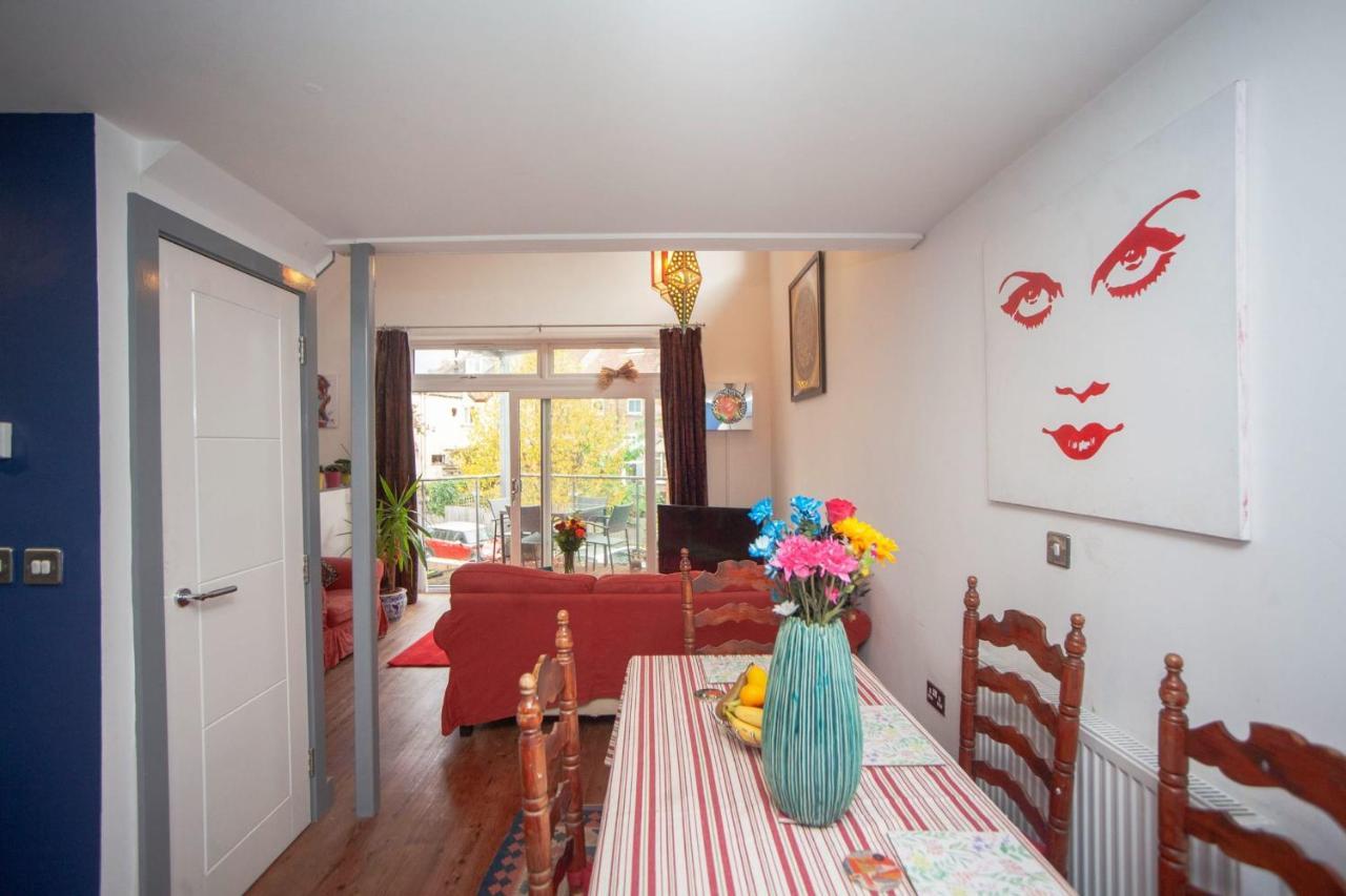 Special 3 Bedroom Townhouse With Parking In *