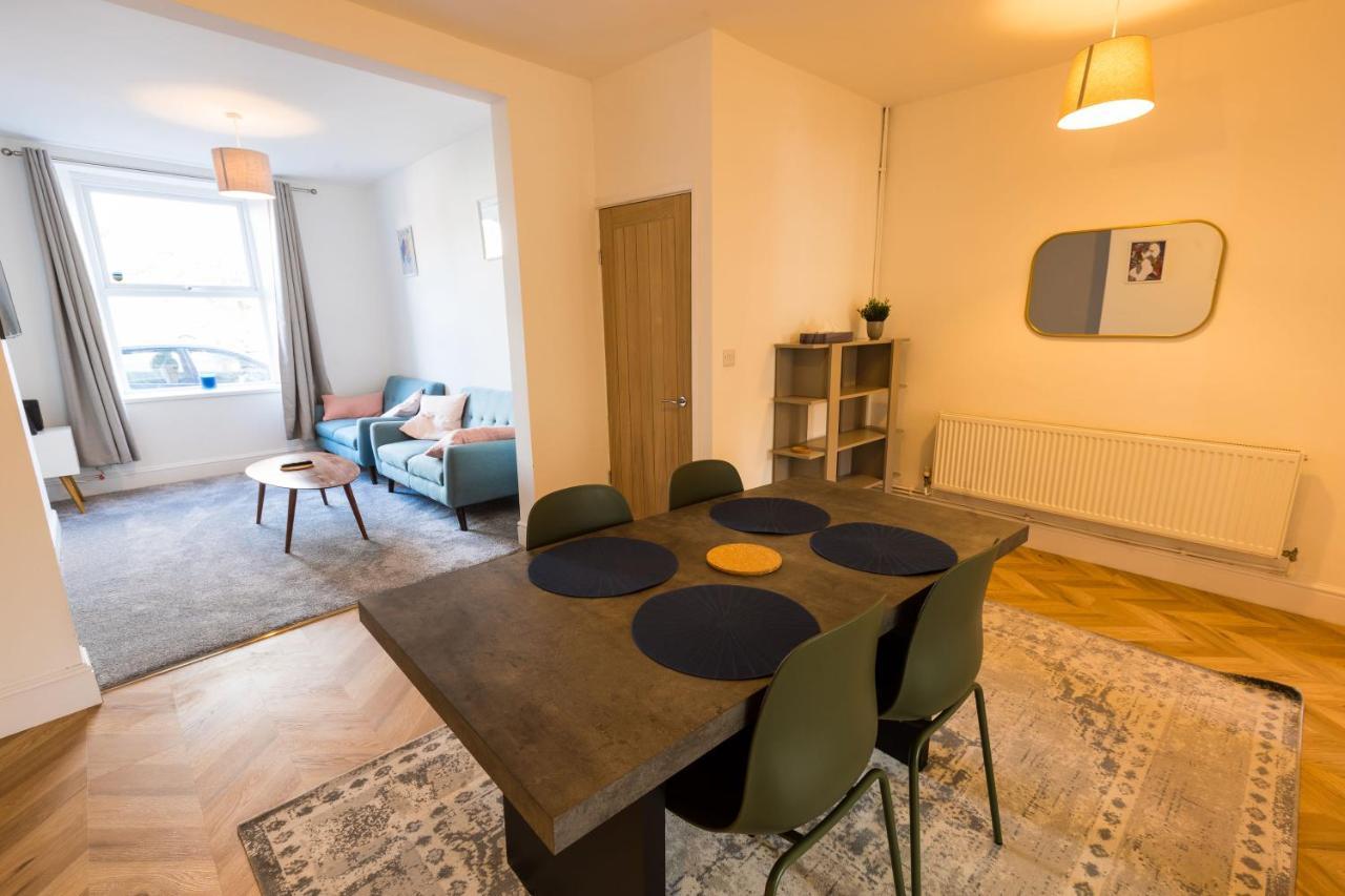 Apartment Amazing New 3 Double Bed House In Staple Hill!