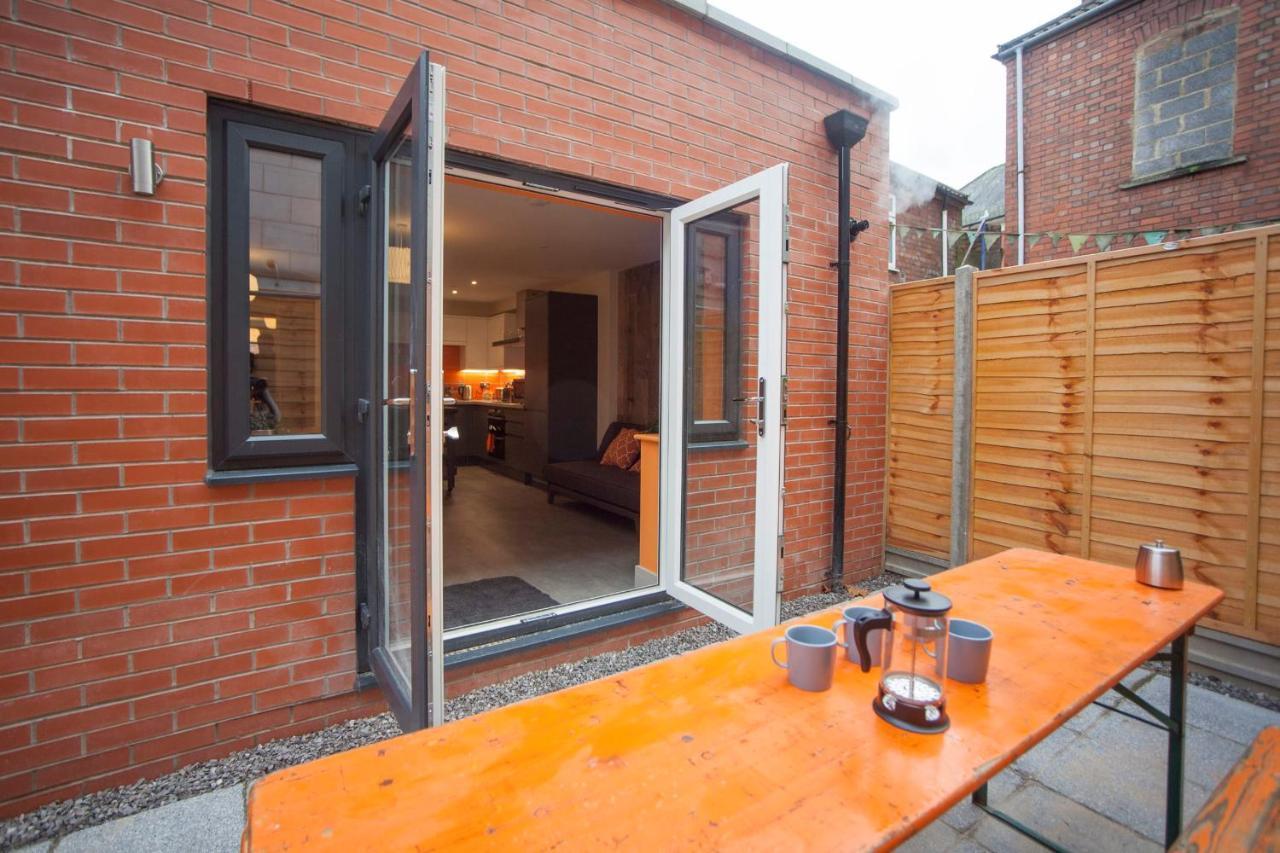 Holiday home Higgihaus #3a & 3b 8 Bed Sleeps Up To 22 Big Groups Hip Location *