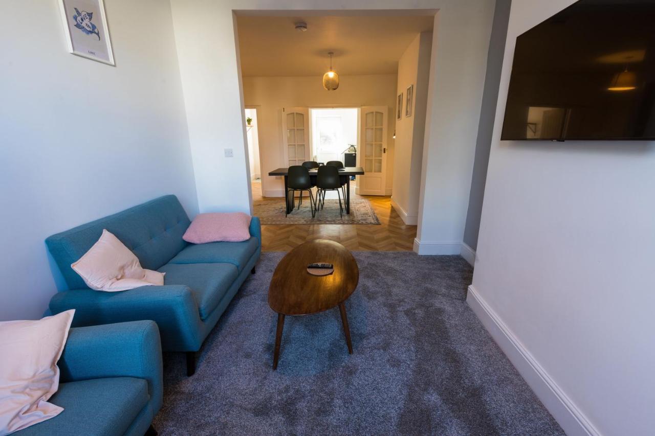 Amazing New 3 Double Bed House In Staple Hill! Apartment Bristol
