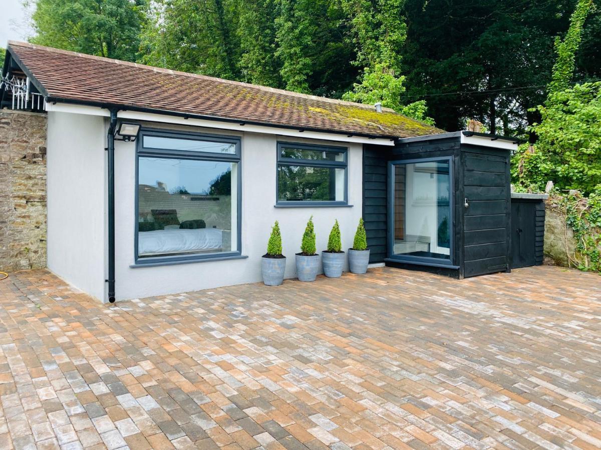 Secluded Studio With Private Gated Access- The Pavilion * Bristol