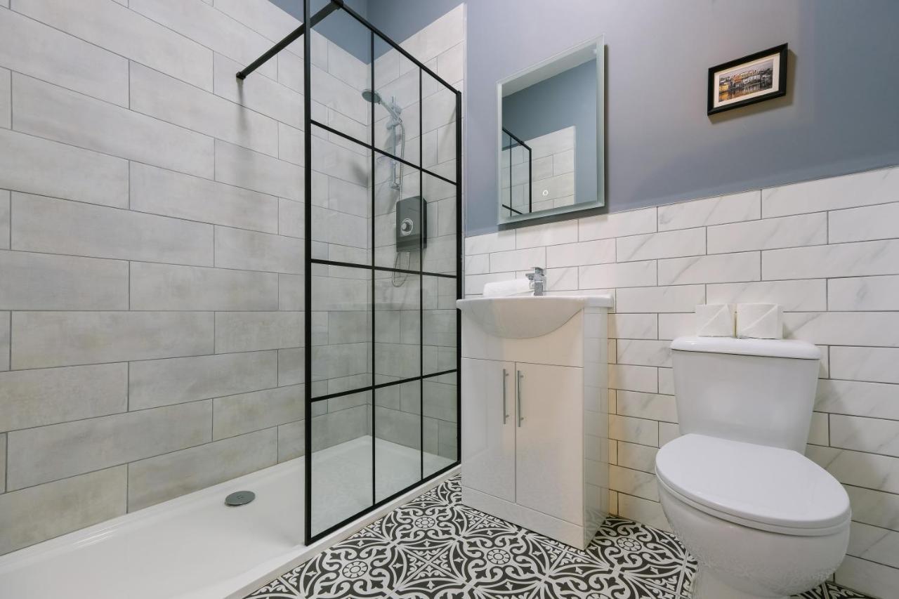 Brand New One Bedroom In A Fantastic Location *