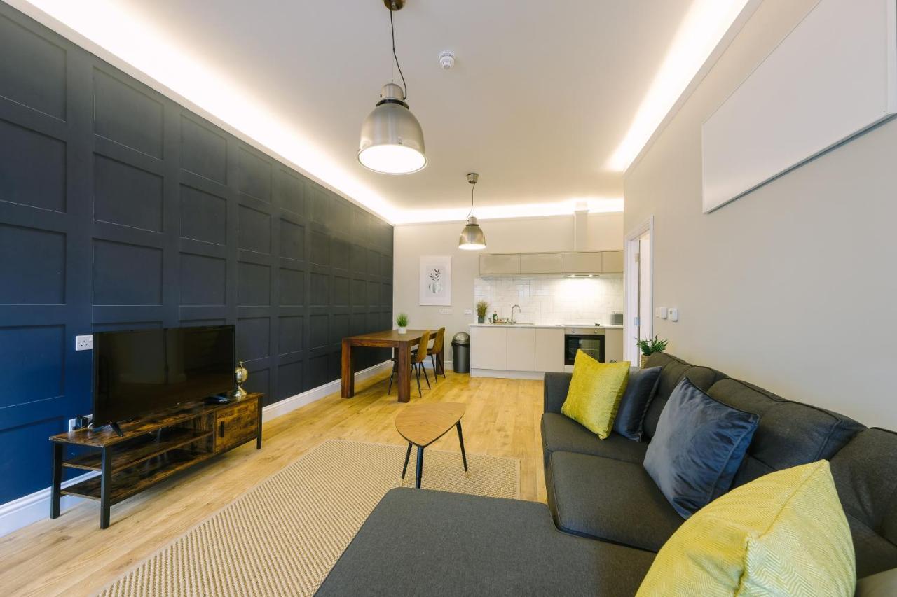 Brand New One Bedroom In A Fantastic Location Apartment