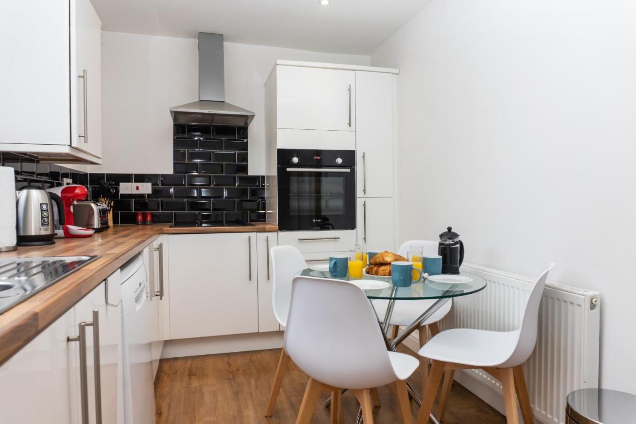 Relaxation By Olauda Sa - 3 Bed House With Free Parking Holiday home