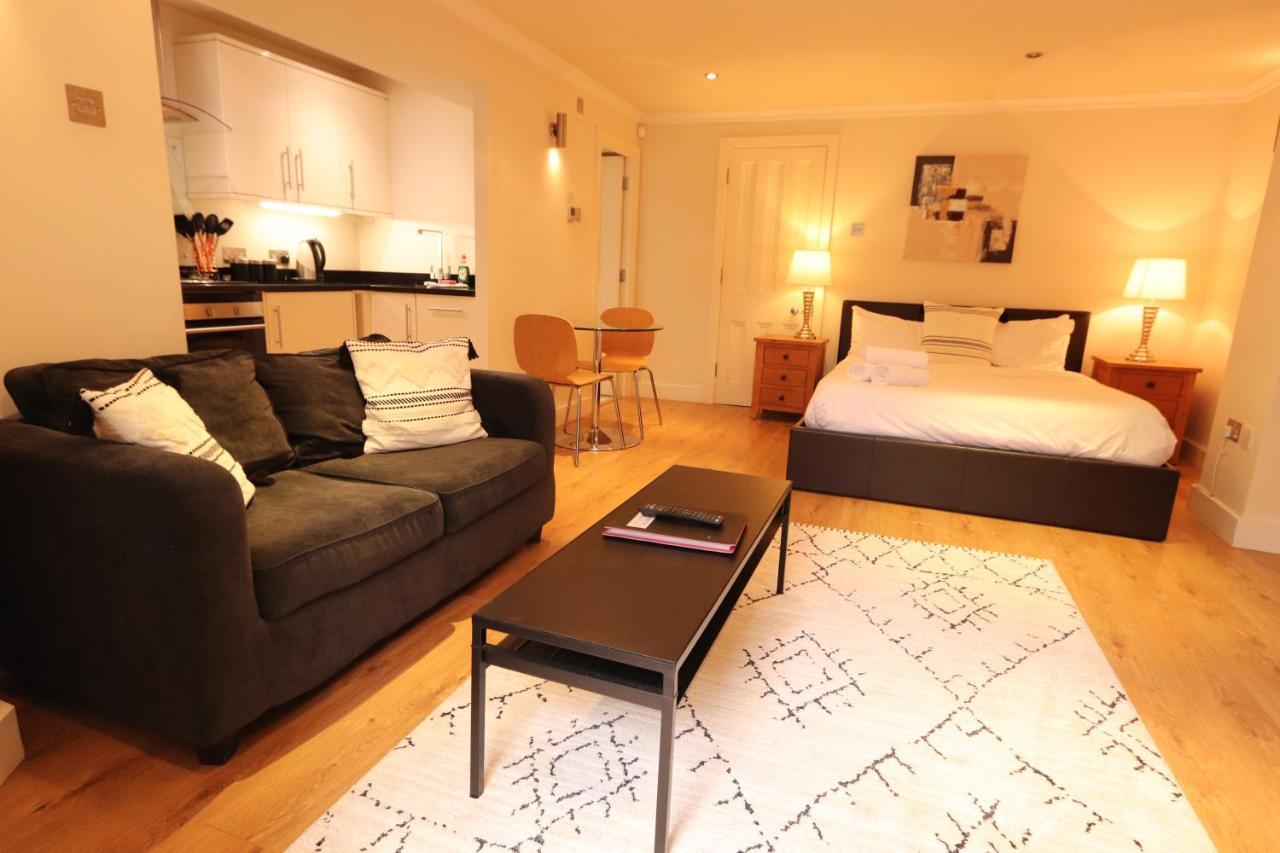 Clifton Apartment *