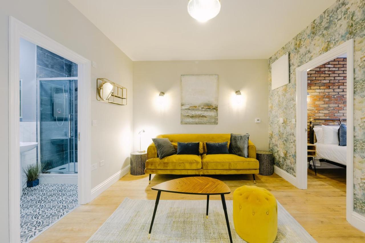 Brand New One Bedroom In A Fantastic Location Apartment