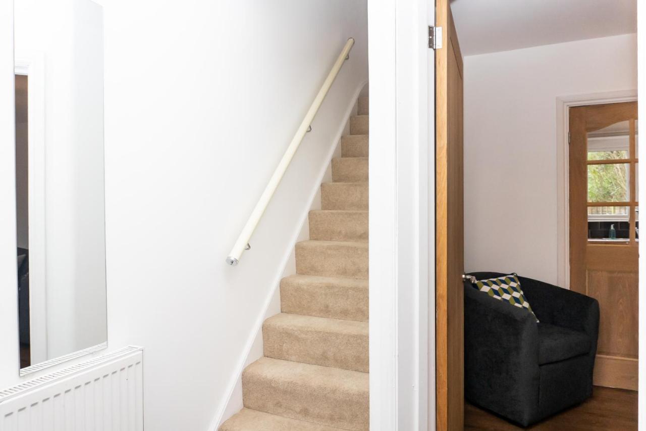 Relaxation By Olauda Sa - 3 Bed House With Free Parking Bristol