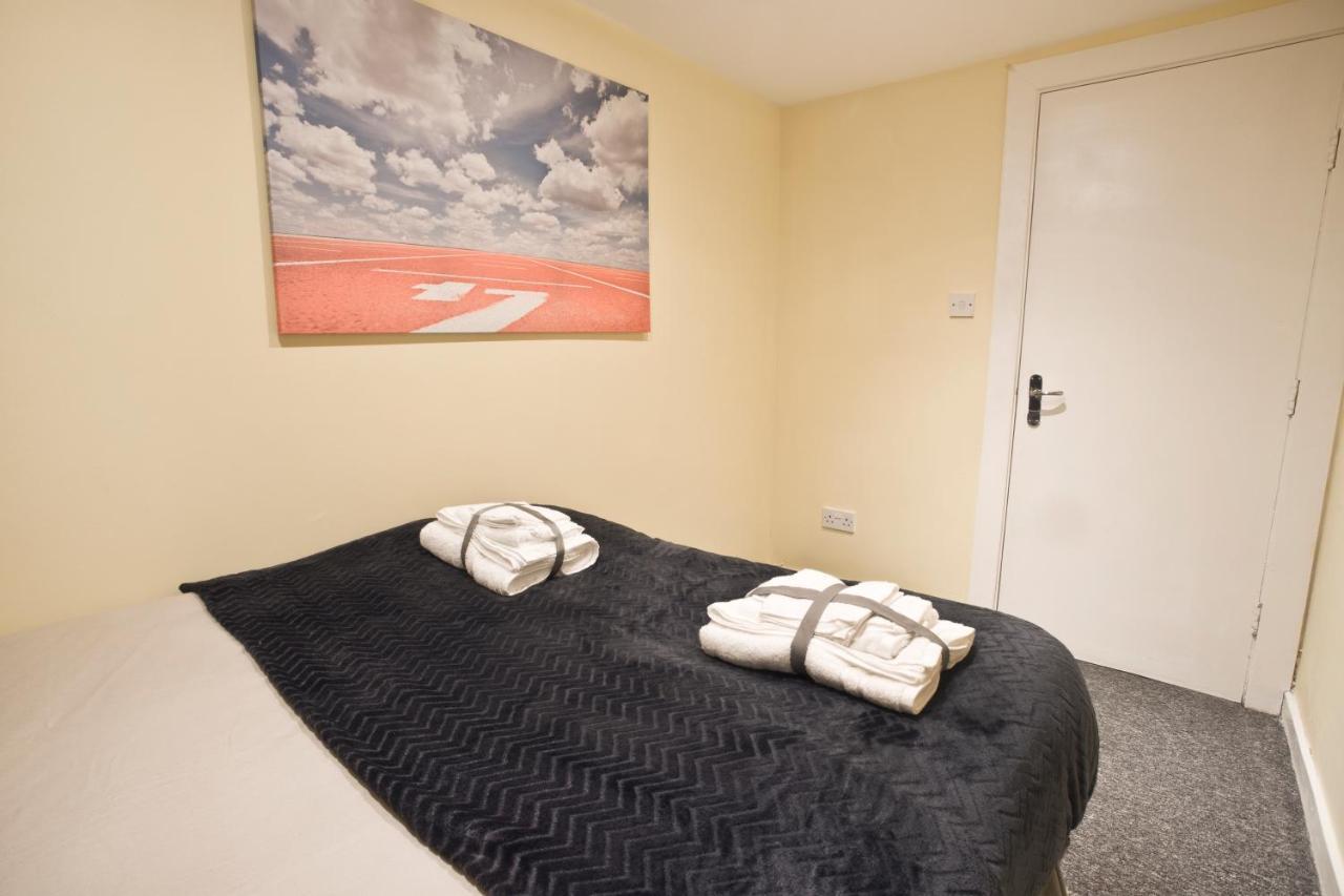 Church Rd Apartment *