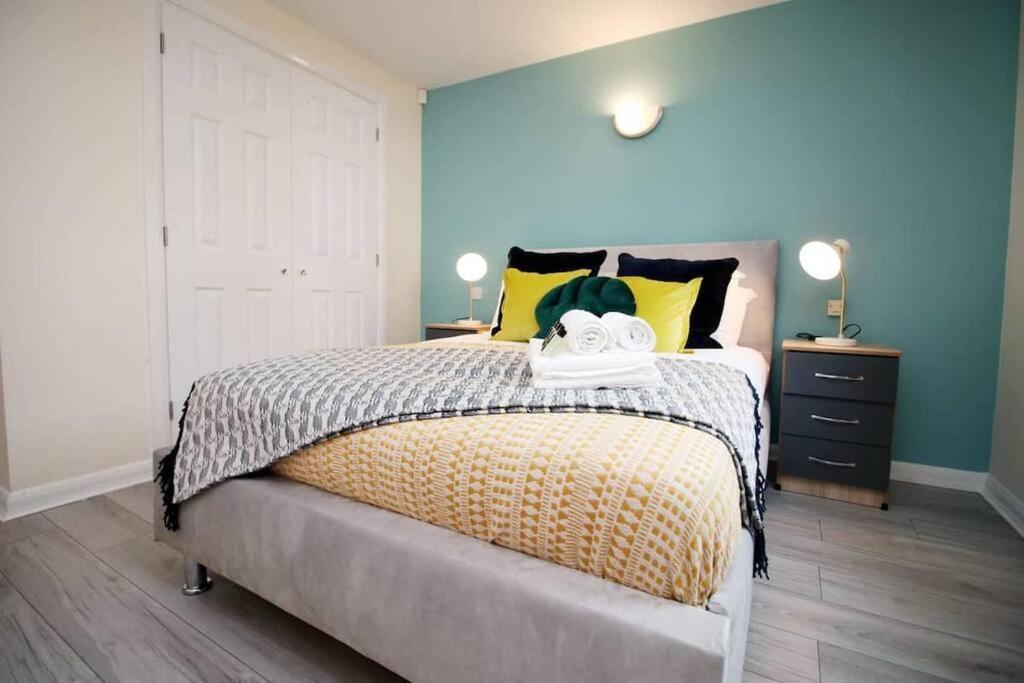 Brandon Hill By Mia Living 2 Bedroom With Private Terrace * Bristol