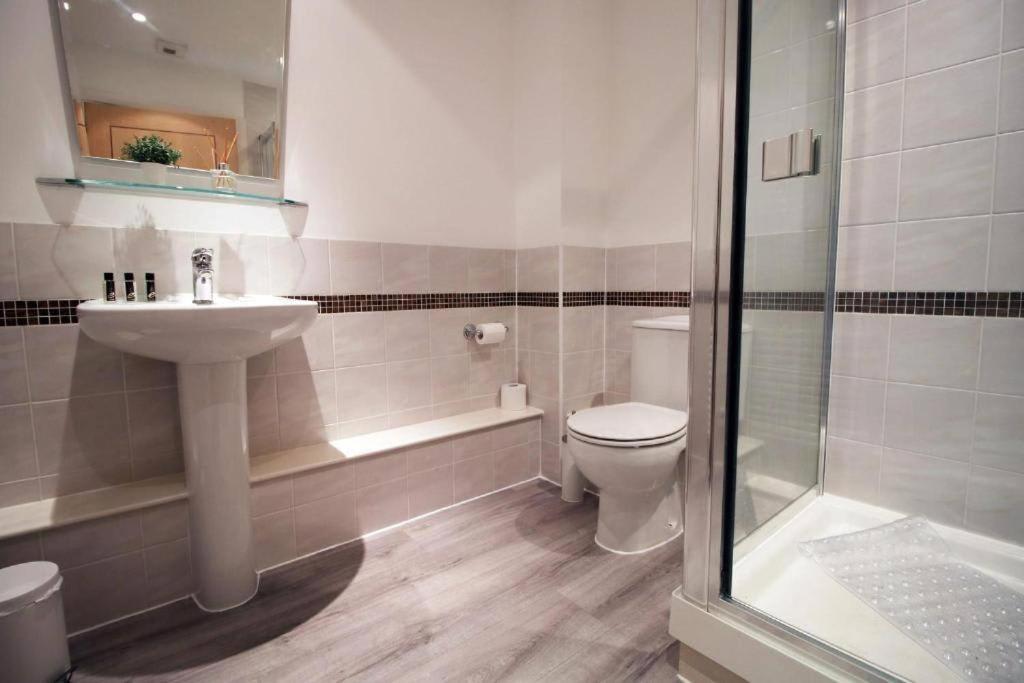 Cathedral Heights By Mia Living 2 Bedroom Apartment With Private Terrace * Bristol