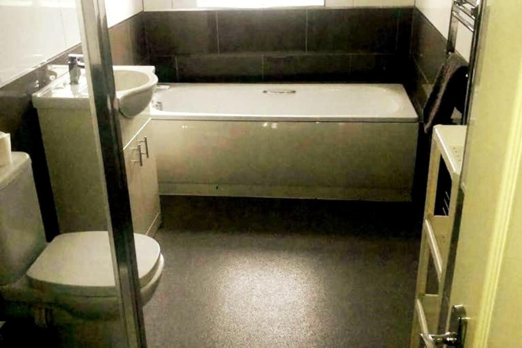 Short Term Lets From £15 Per Person Per Night