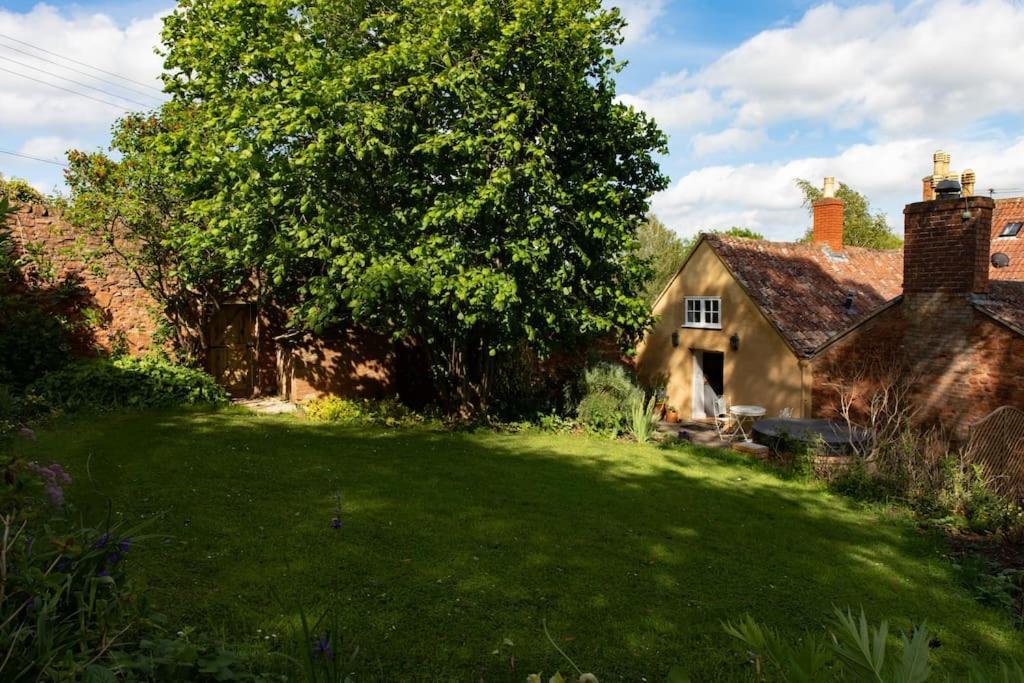 Loft Nr Bath & With Hot Tub *
