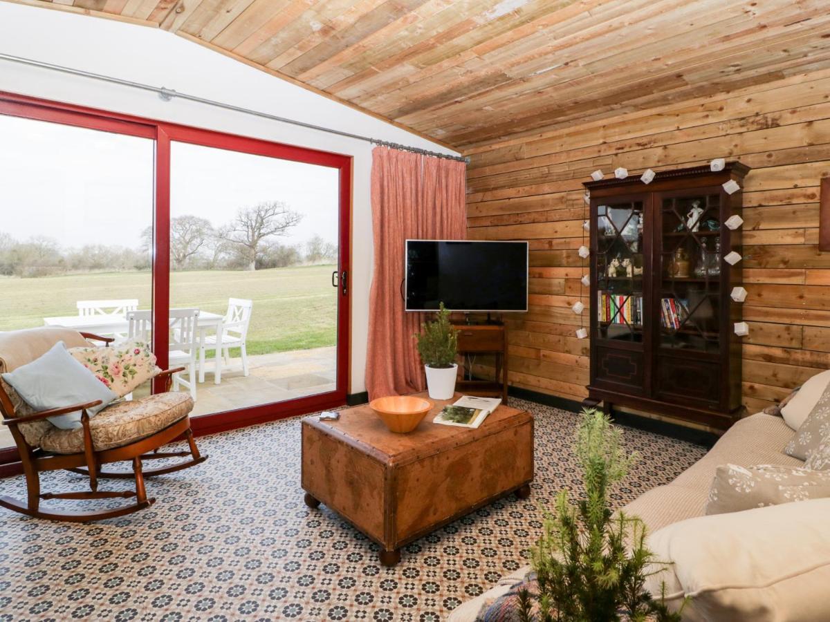 Holiday home Down The Rabbit Hole