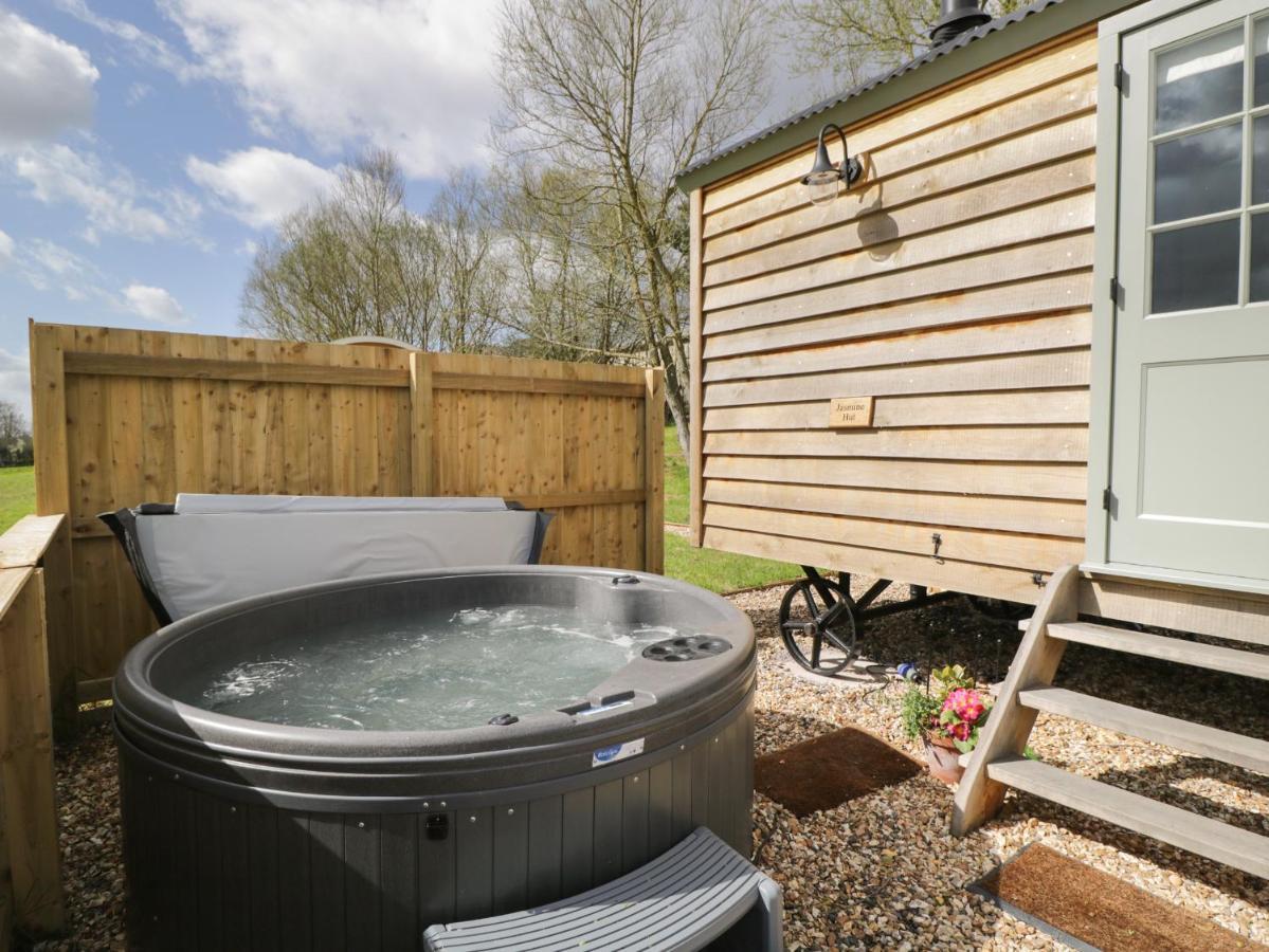 Jasmine Hut, Myrtle Farm Holiday home *