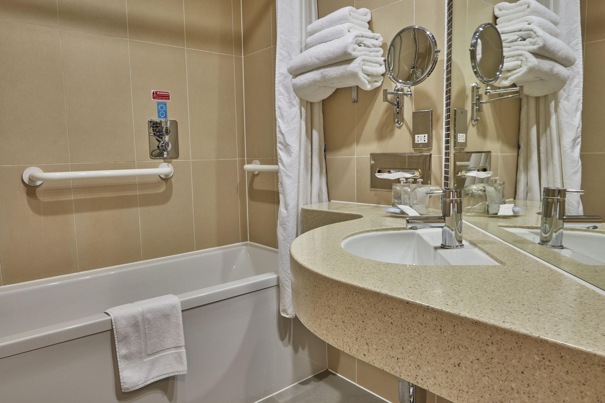 Hotel Future 4*