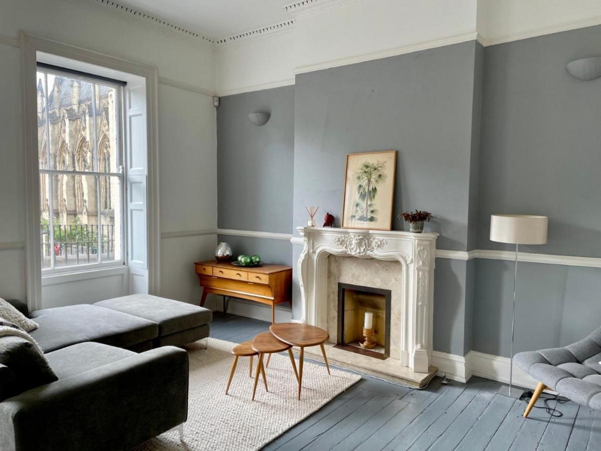 Grand & Graceful One Bed Flat In Clifton Village * Bristol