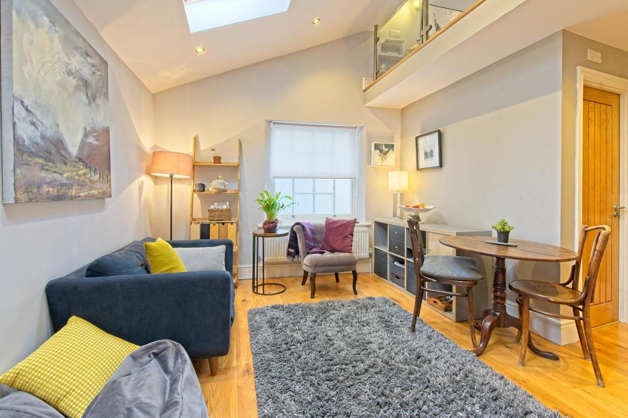 28a St Matthews Rd * Bristol