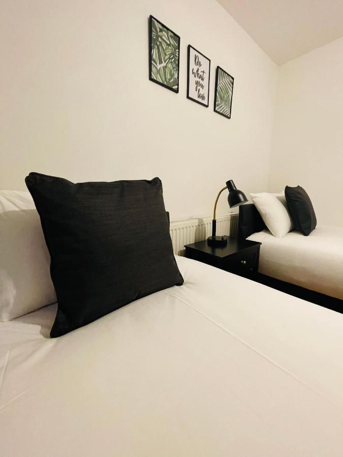 Cheerful 5-bedroom With Free Parking Bristol