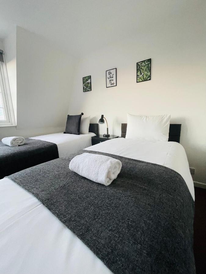 Cheerful 5-bedroom With Free Parking Bristol