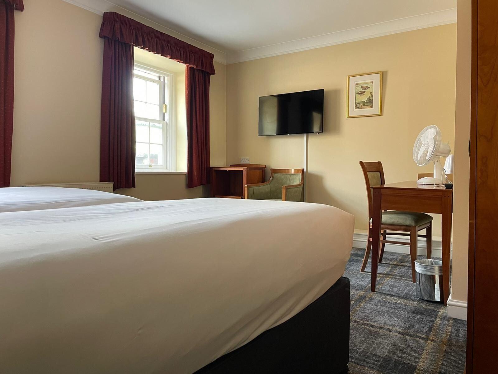 Arnos Manor 3* Bristol