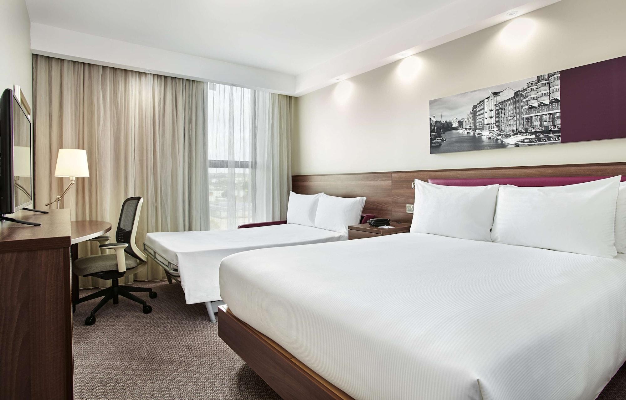 Hampton By Hilton Centre 3*