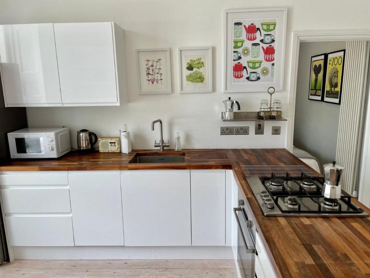 Grand & Graceful One Bed Flat In Clifton Village Bristol