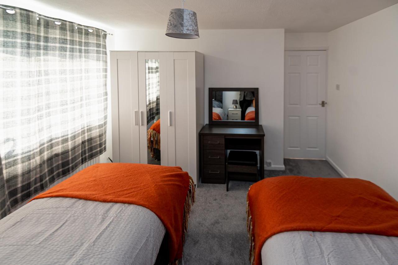 Exceptional Abode, Fast Wifi, Parking, Kingswood * Bristol