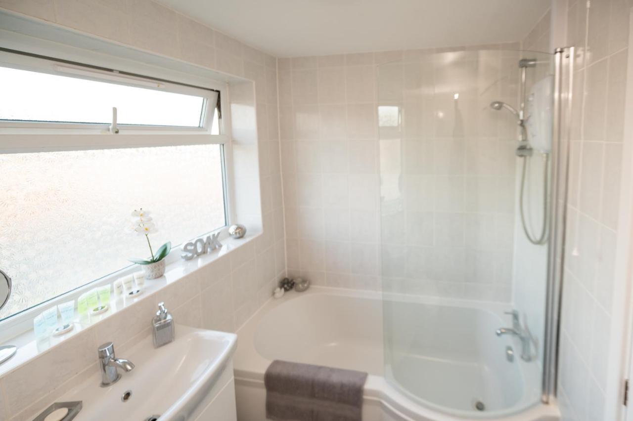 Apartment Exceptional Abode, Fast Wifi, Parking, Kingswood