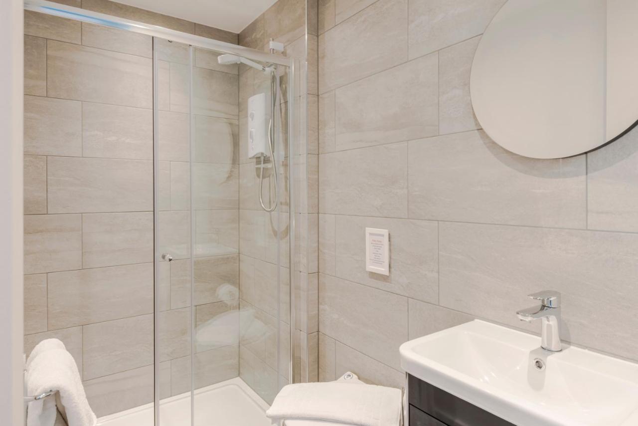 4 Berkeley Square I Your