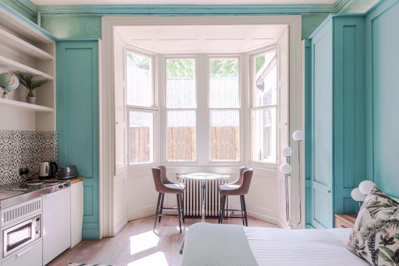 4 Berkeley Square I Your Apartment *