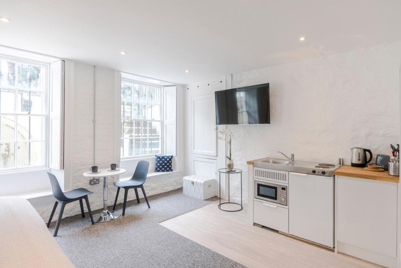 4 Berkeley Square I Your Apartment Bristol