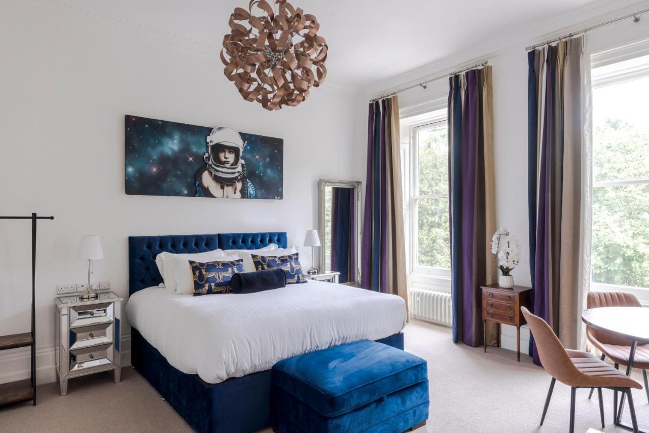 4 Berkeley Square I Your