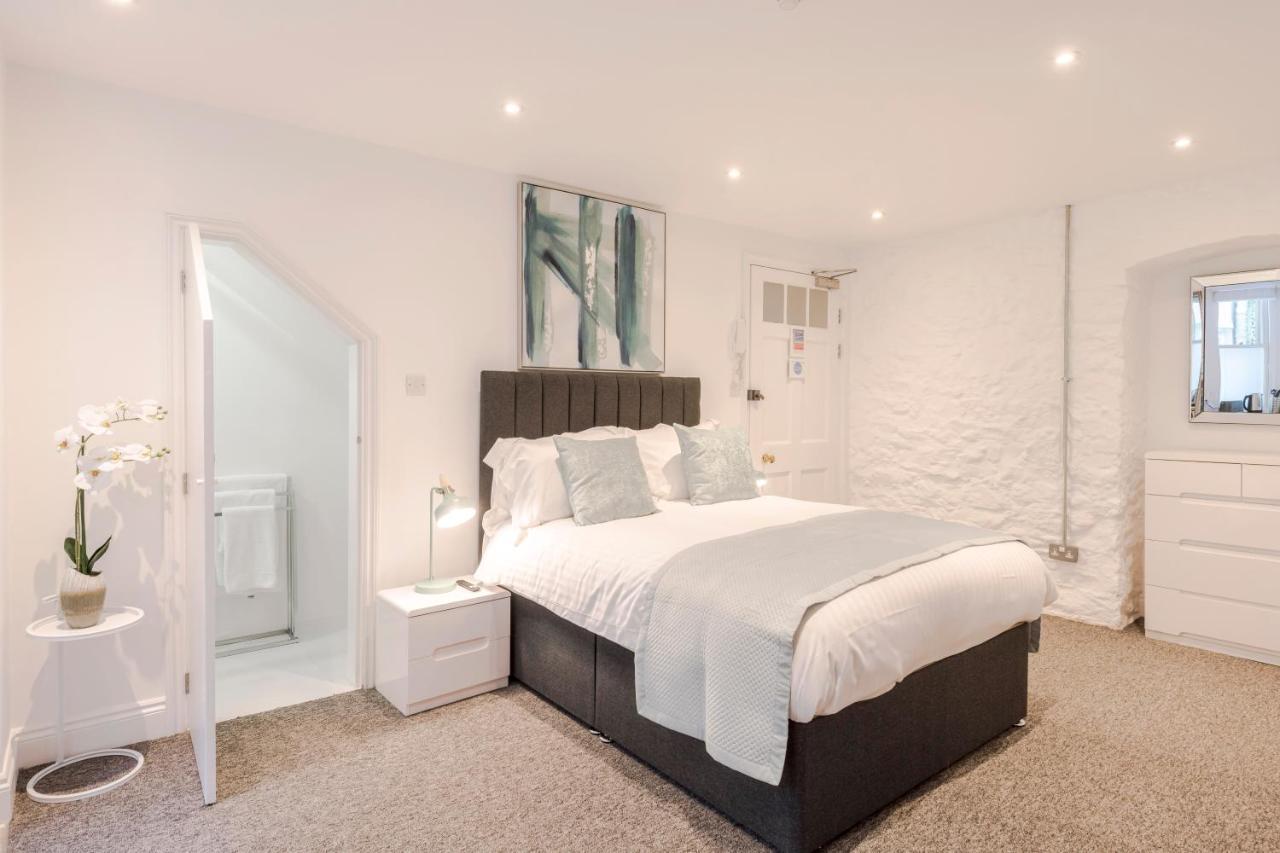 Apartment 4 Berkeley Square I Your Bristol