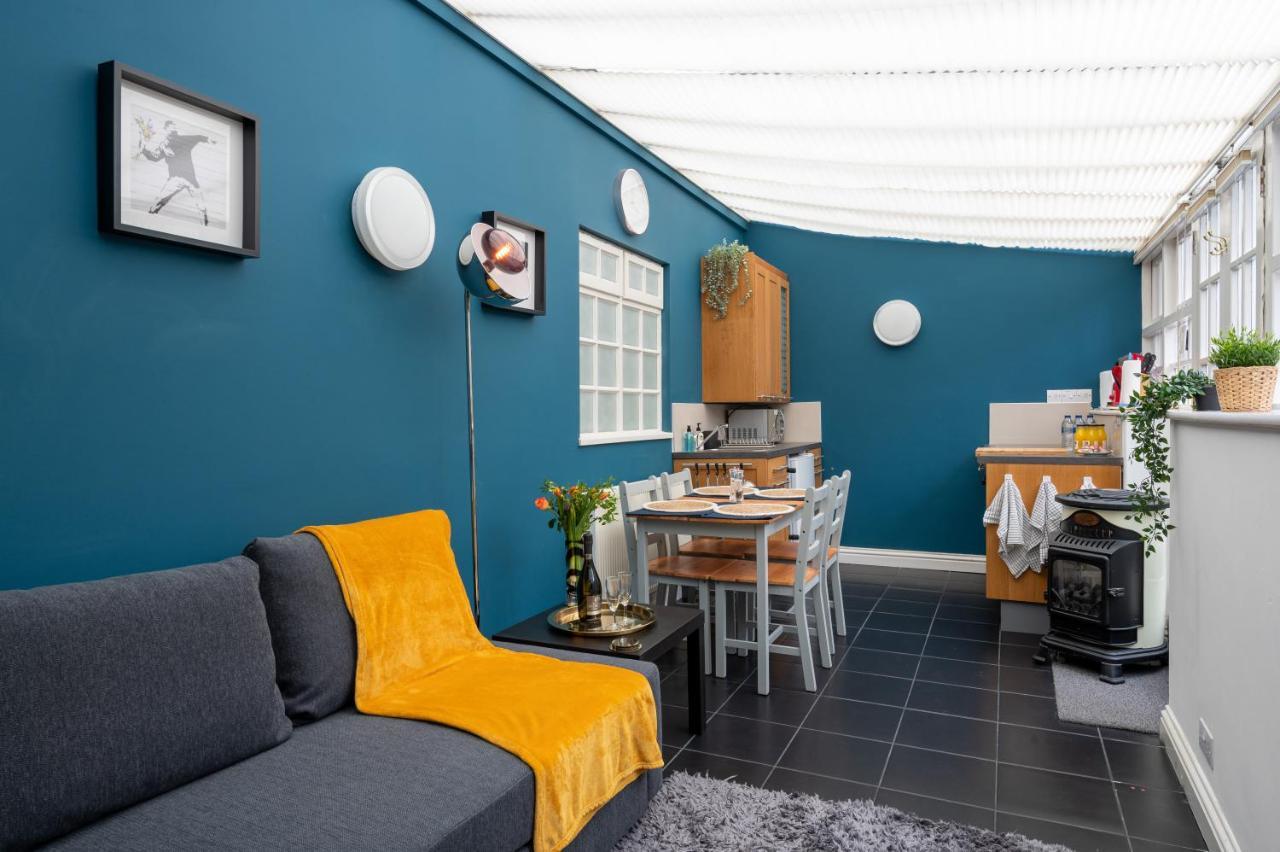 Hummingbird Maisonette By Prescott * Bristol