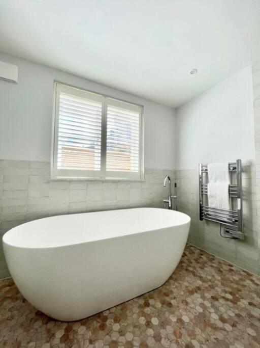 Apartment Redland - 1 *