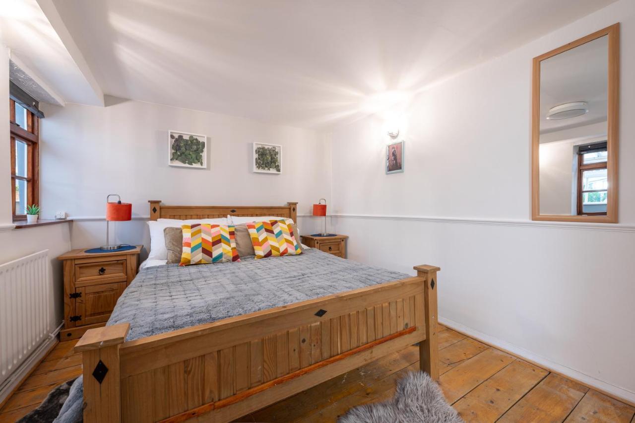 Hummingbird Maisonette By Prescott Bristol