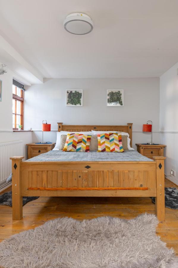 Hummingbird Maisonette By Prescott Apartment *