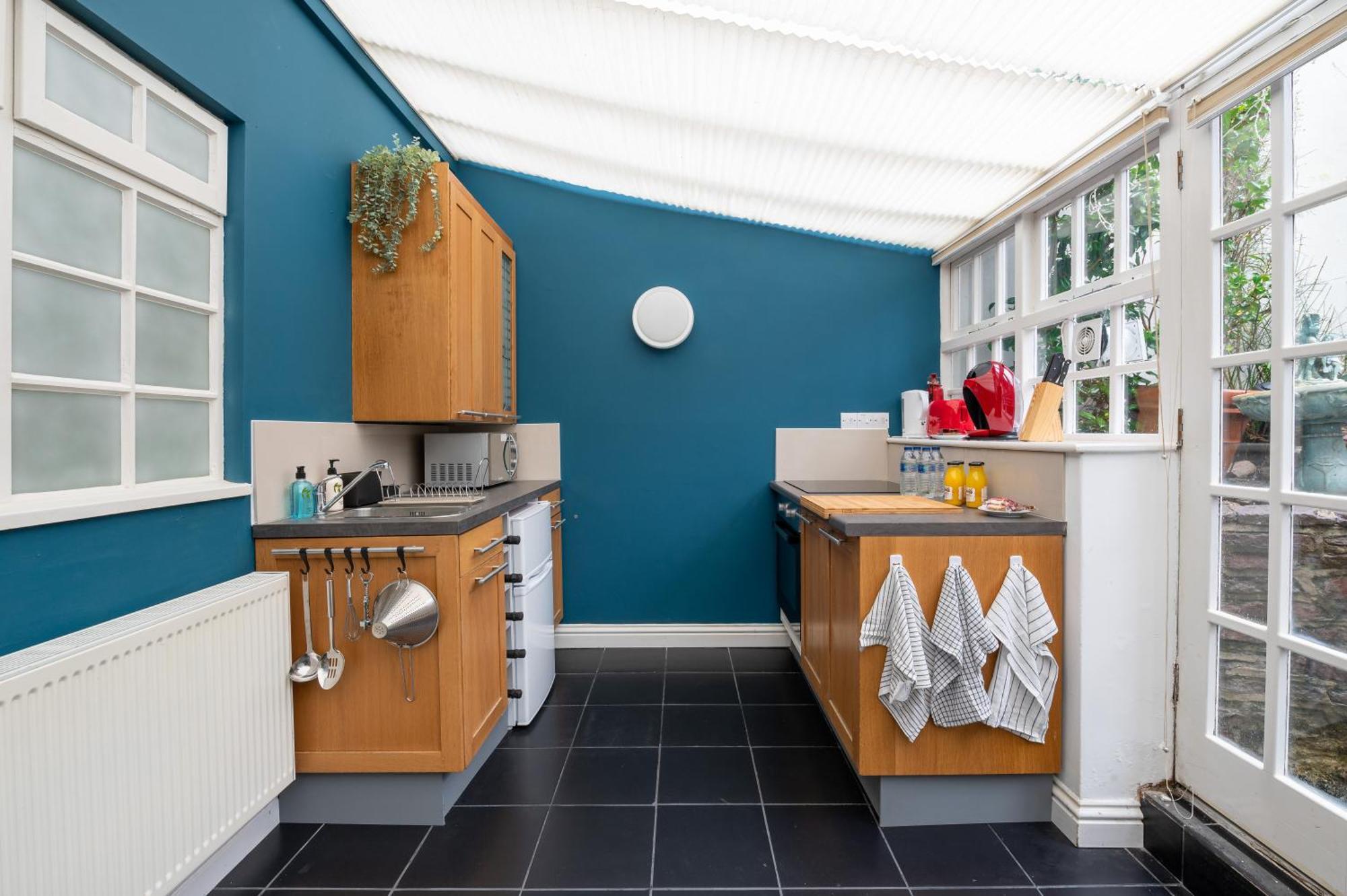 Hummingbird Maisonette By Prescott Bristol