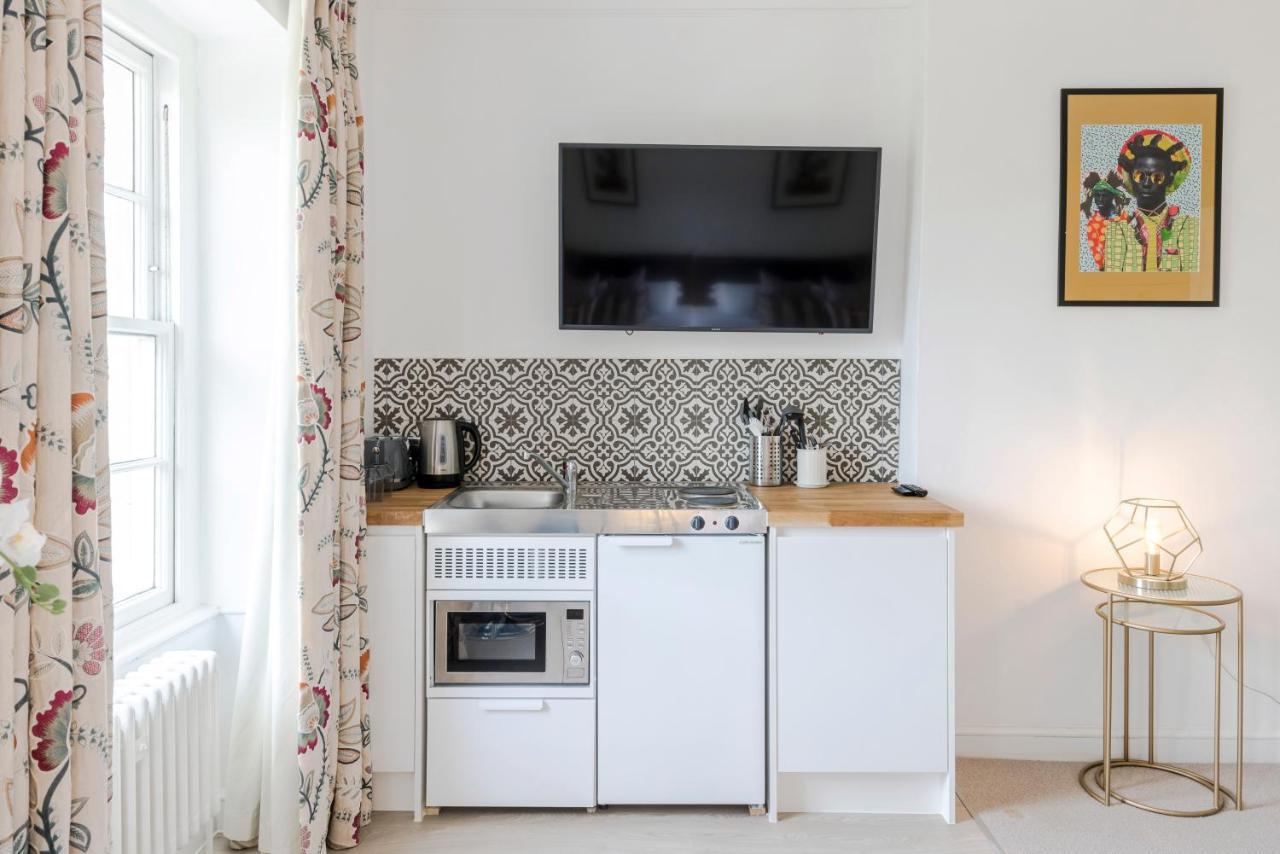 4 Berkeley Square I Your *