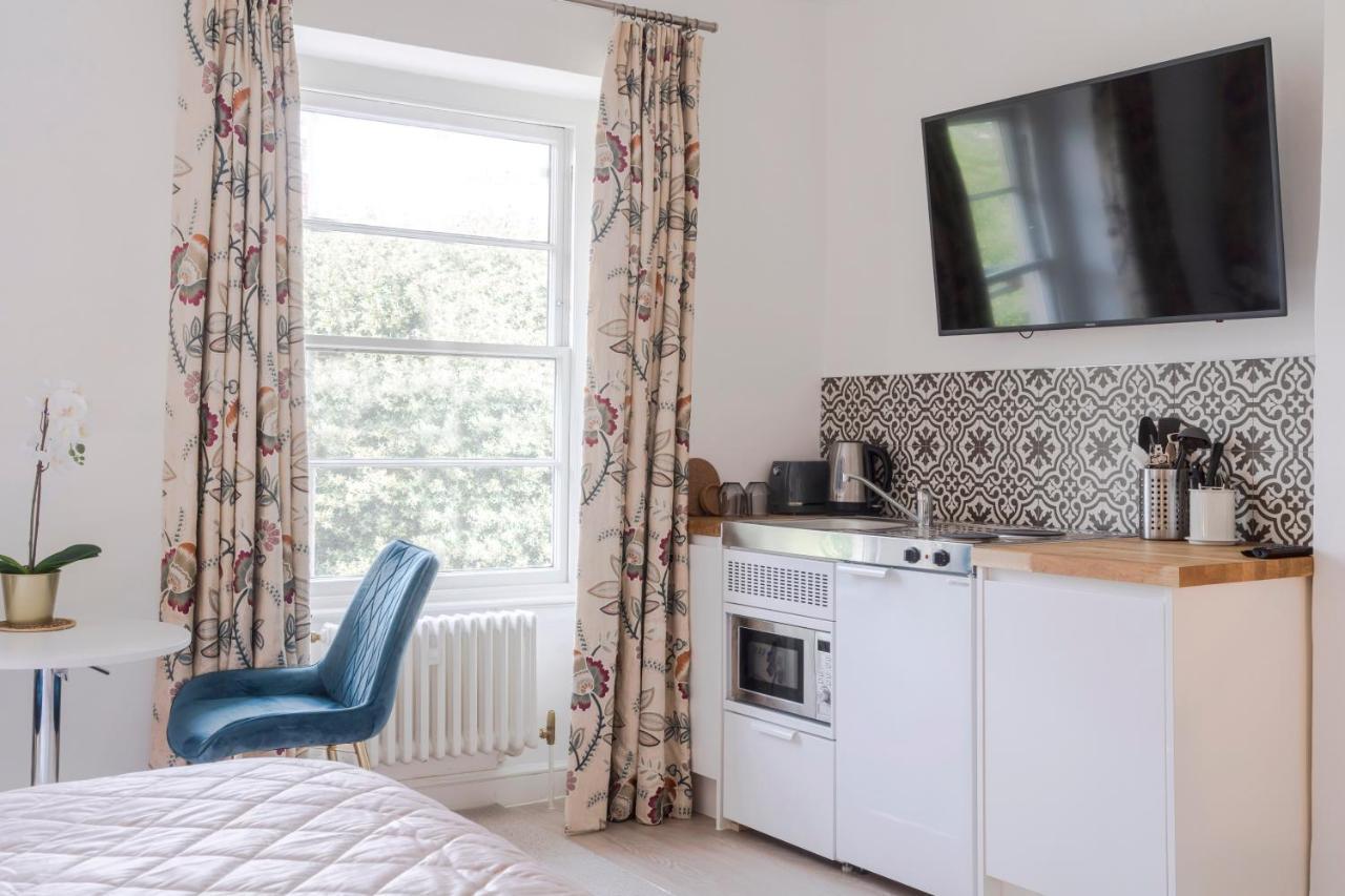 4 Berkeley Square I Your * Bristol