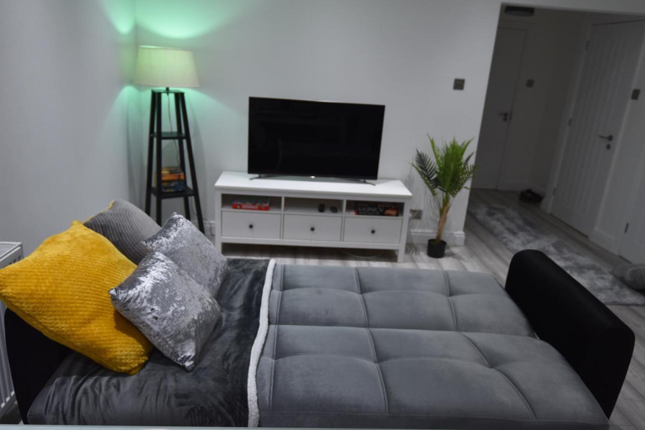 Cozy! 2-bedroom Exclusive Near City Centre Easton Speedwell Sleeps Upto 6 Apartment