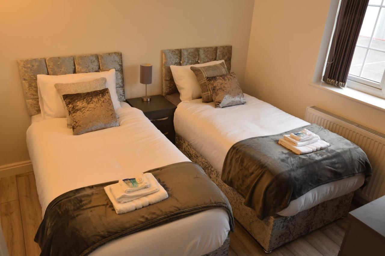 Cozy! 2-bedroom Exclusive Near City Centre Easton Speedwell Sleeps Upto 6 *