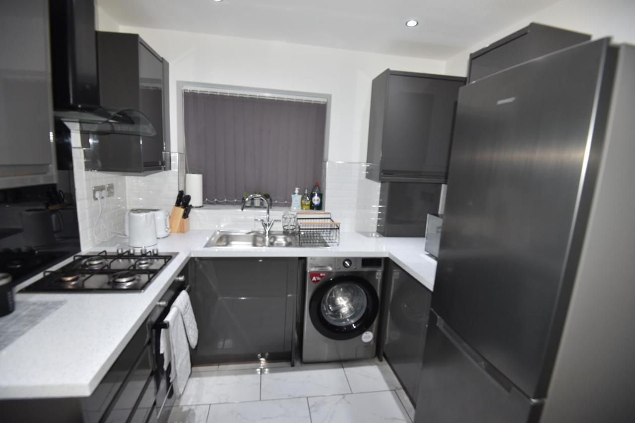 Cozy! 2-bedroom Exclusive Near City Centre Easton Speedwell Sleeps Upto 6 Apartment