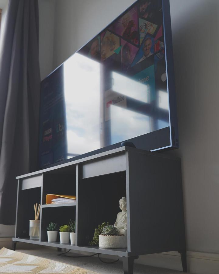Apartment Contemporary - Bristol City Centre Apartment