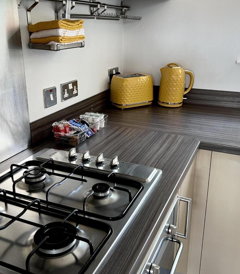 Apartment Contemporary - Bristol City Centre Apartment
